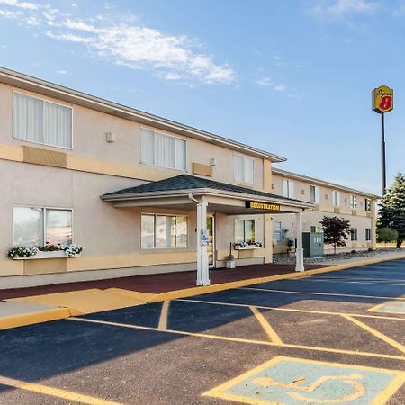 Super 8 By Wyndham Ionia Mi Hotell Eksteriør bilde